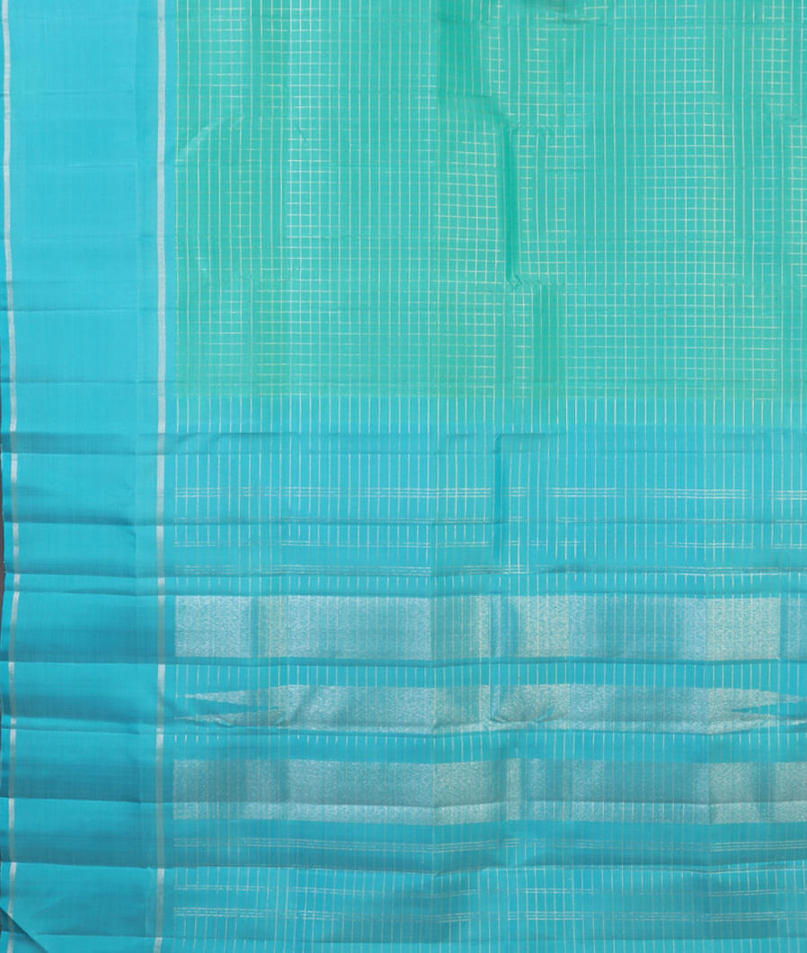 Light Green Handwoven Kanjivaram Silk Saree T4375084
