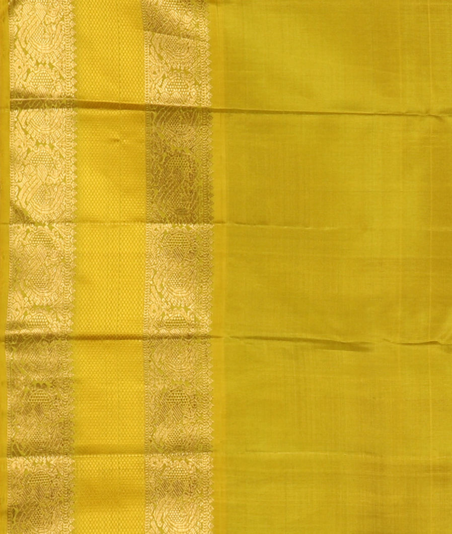 Red Handwoven Kanjivaram Silk Saree T3860053