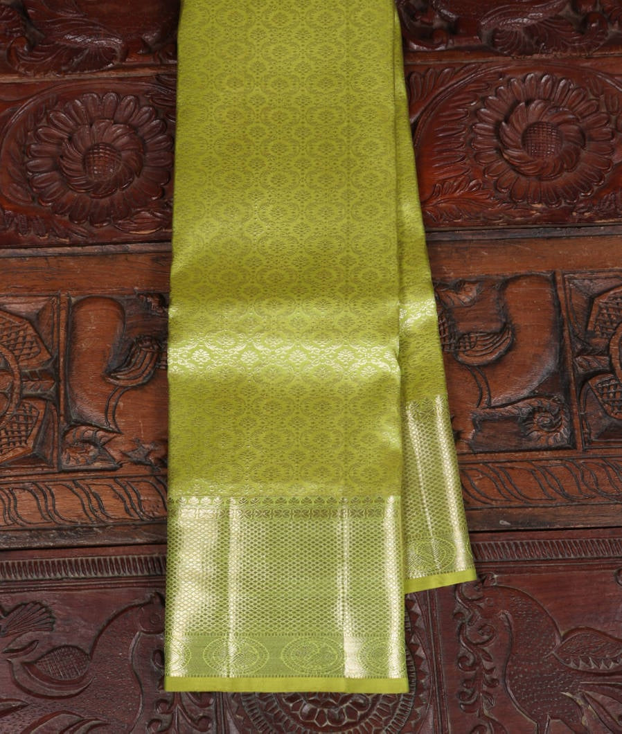Green Handwoven Kanjivaram Silk Saree T371364-image