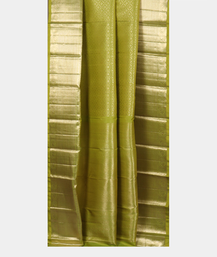 Green Handwoven Kanjivaram Silk Saree T3713642