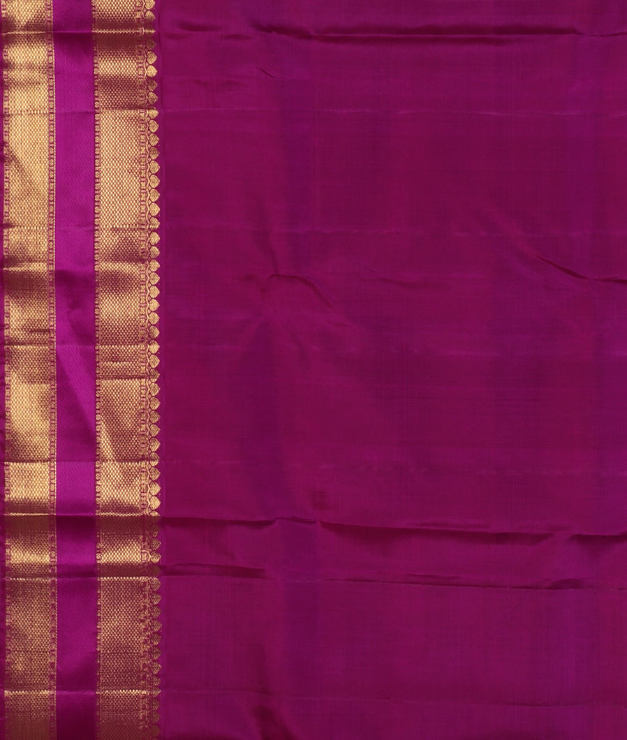 Green Handwoven Kanjivaram Silk Saree T4363873