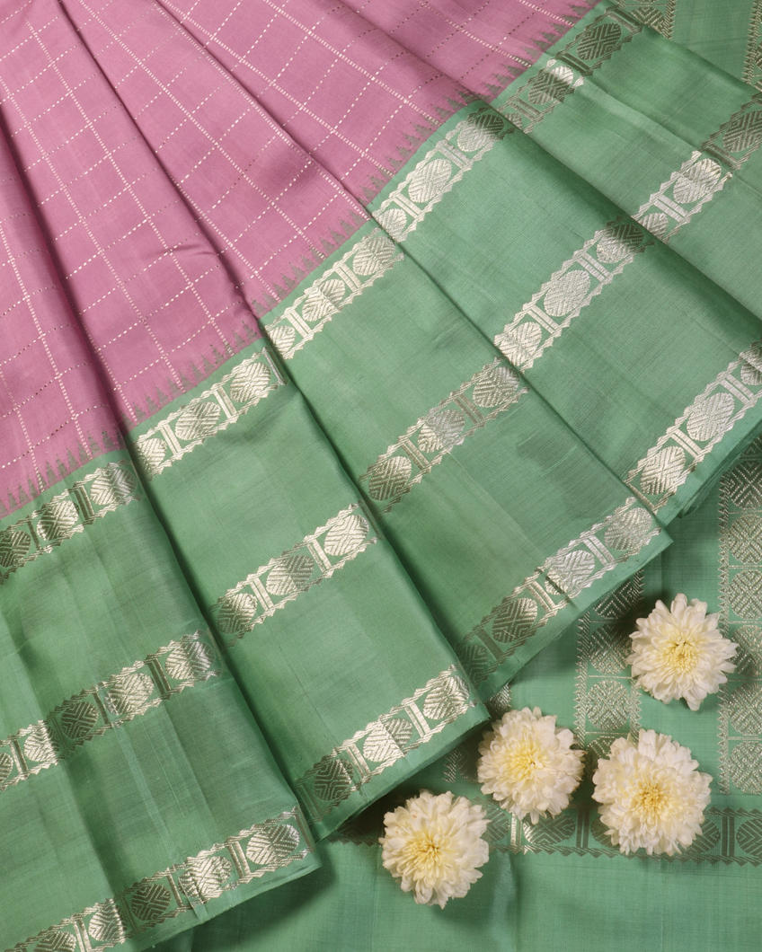 Lavender Handwoven Kanjivaram Silk Saree T3966344