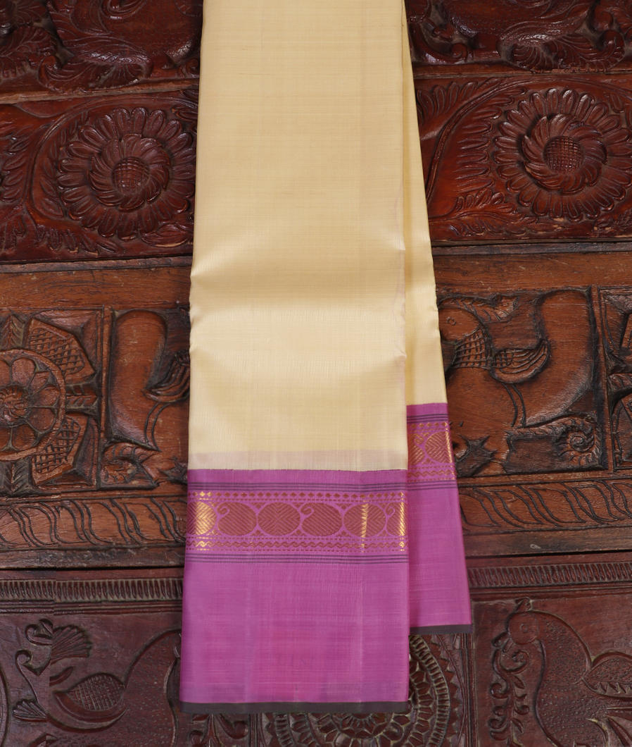 Cream Handwoven Kanjivaram Silk Saree T437558-image