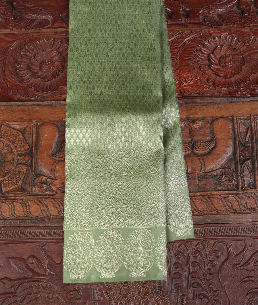 Green Handwoven Kanjivaram Silk Saree T369842-image