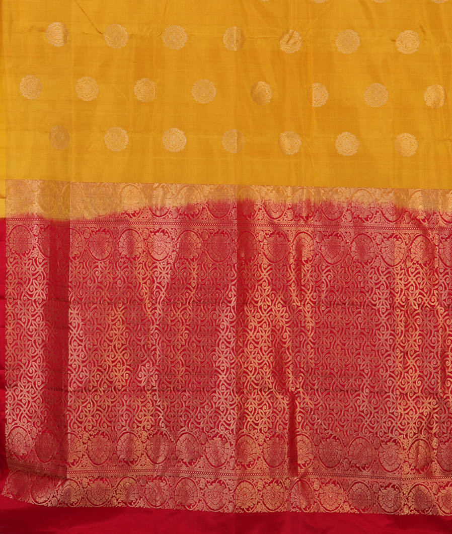 Yellow Handwoven Kanjivaram Silk Saree T4298104