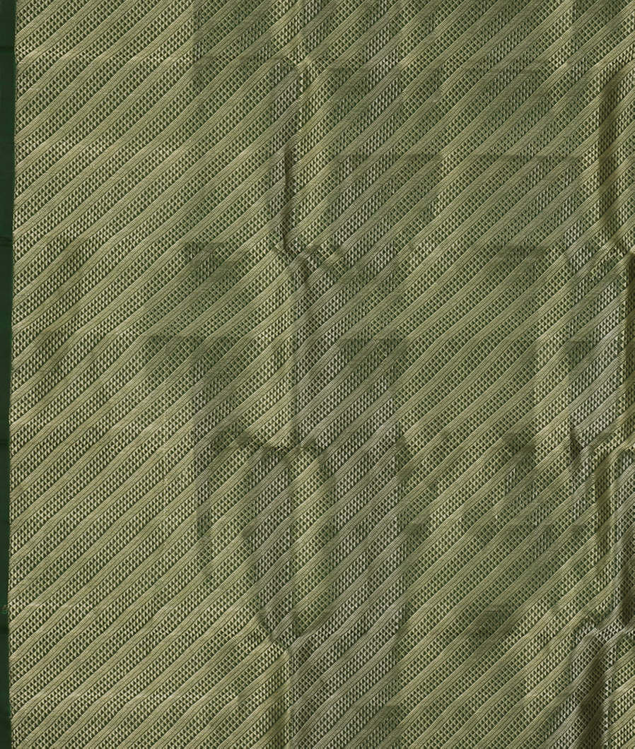 Green Handwoven Kanjivaram Silk Saree T4242453