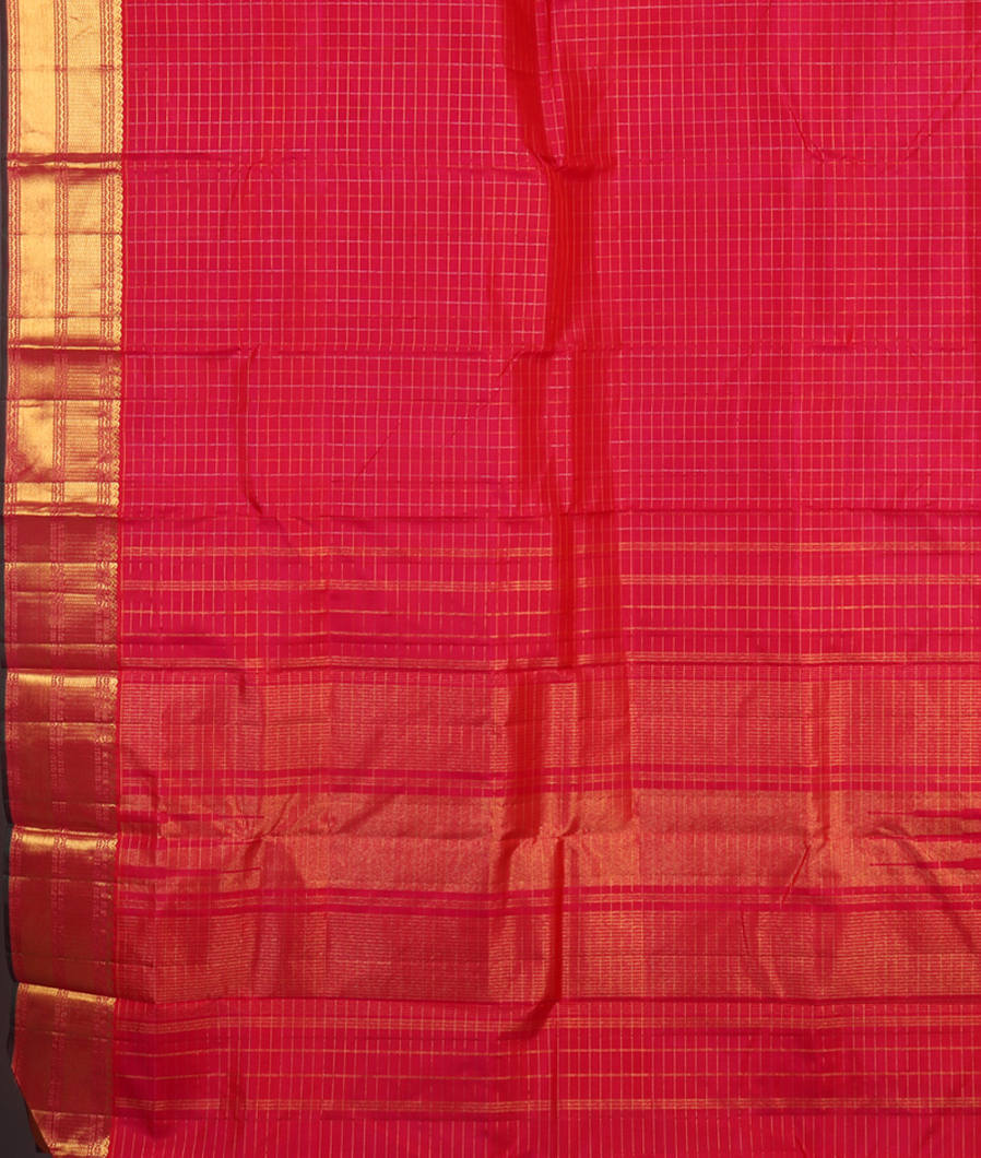 Magenta Handwoven Kanjivaram Silk Saree T4372124