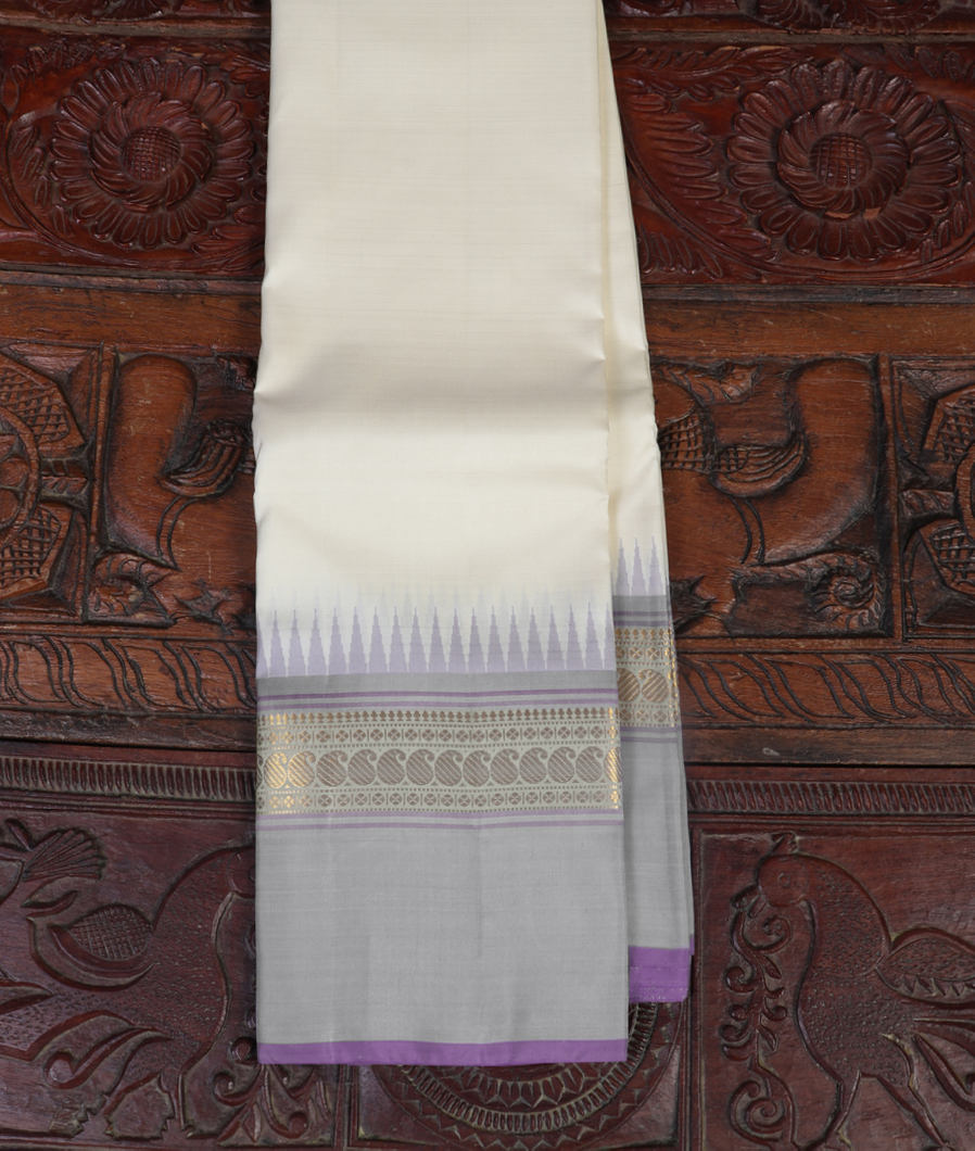 White Handwoven Kanjivaram Silk Saree T437557-image