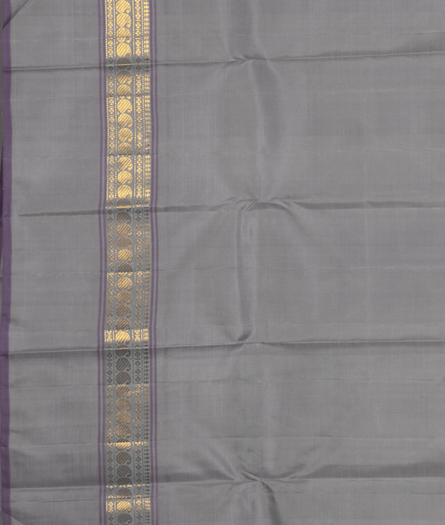 White Handwoven Kanjivaram Silk Saree T4375573