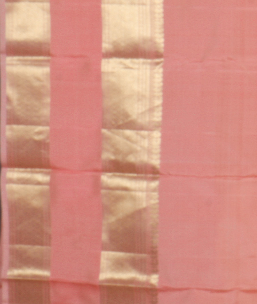 Peach Handwoven Kanjivaram Silk Saree T4206383