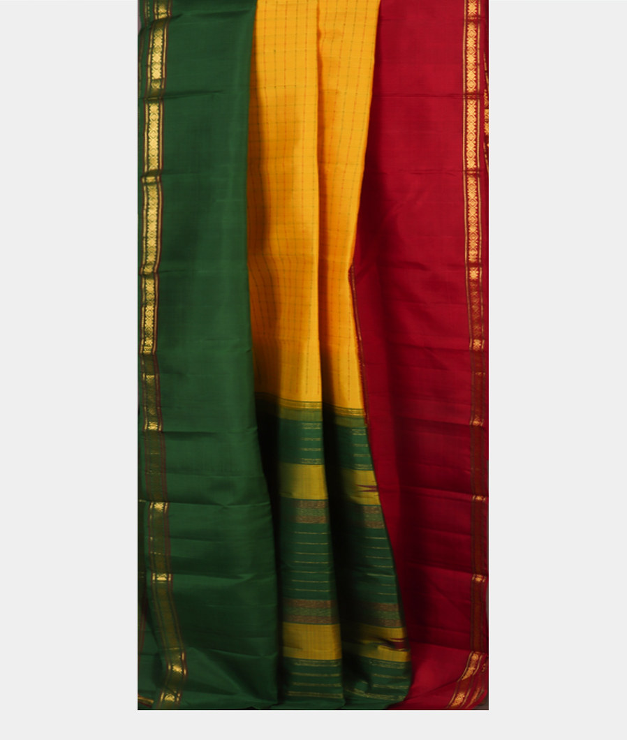 Yellow Handwoven Kanjivaram Silk Saree T4376122
