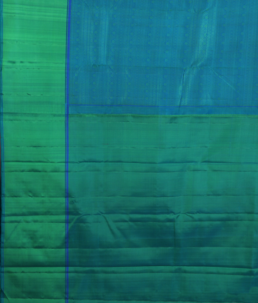 Peacock Blue Handwoven Kanjivaram Silk Saree T4481644