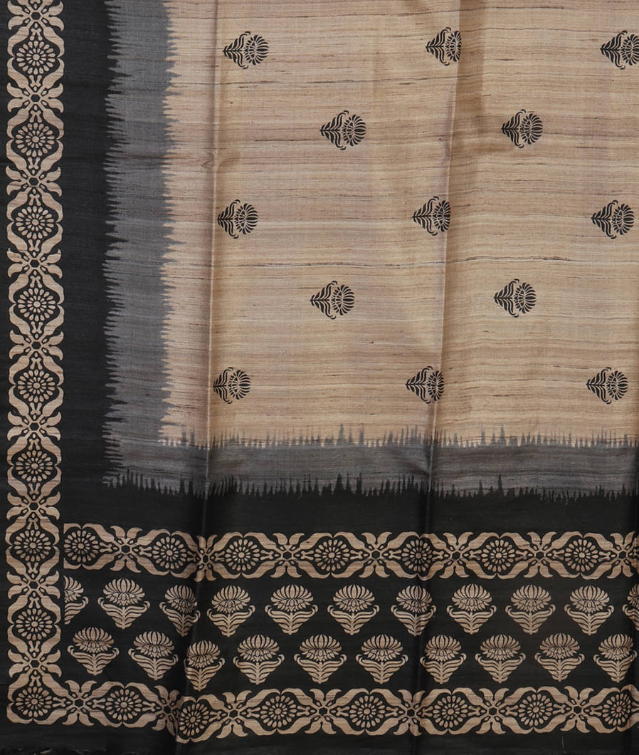 Beige Tussar Printed Saree T4434224