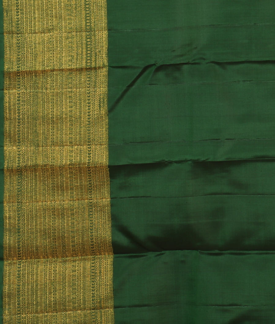 Green Handwoven Kanjivaram Silk Saree T4273953