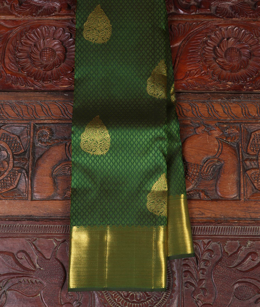 Green Handwoven Kanjivaram Silk Saree T448521-image