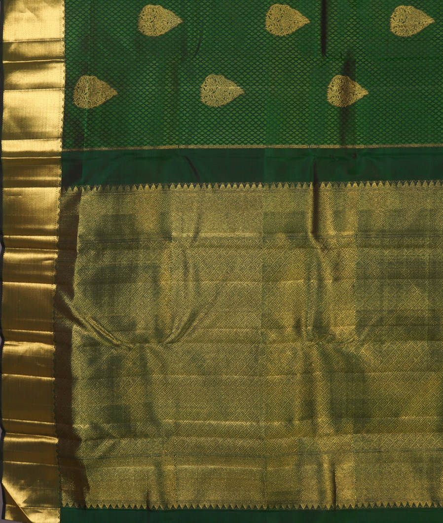 Green Handwoven Kanjivaram Silk Saree T4485214