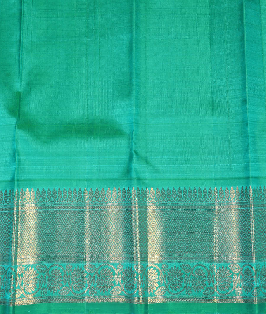 Pink Handwoven Kanjivaram Silk Kids Pavadai T4199332