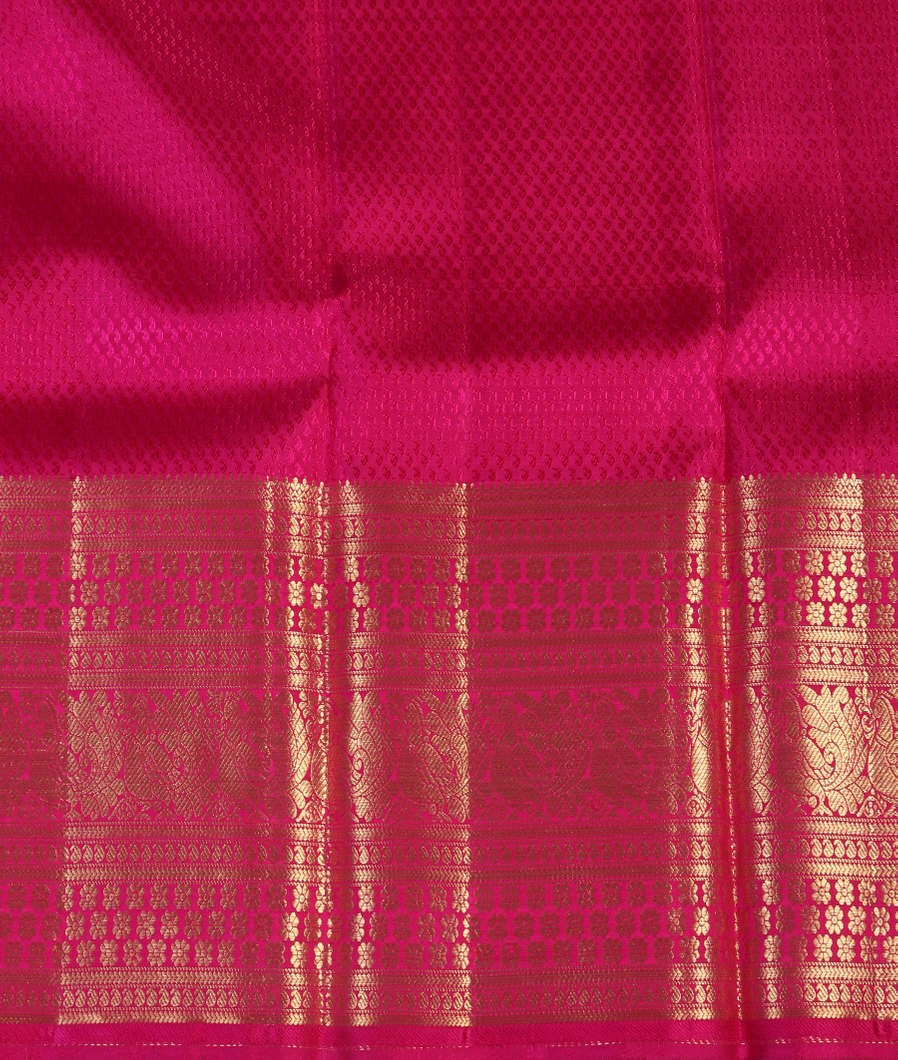 Green Handwoven Kanjivaram Silk Pavadai T3607332