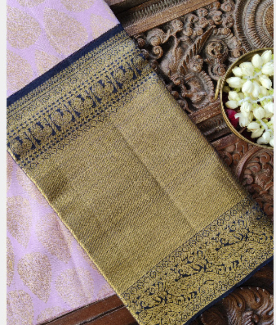 Lavender Handwoven Kanjivaram Silk Pavadai T317914-image