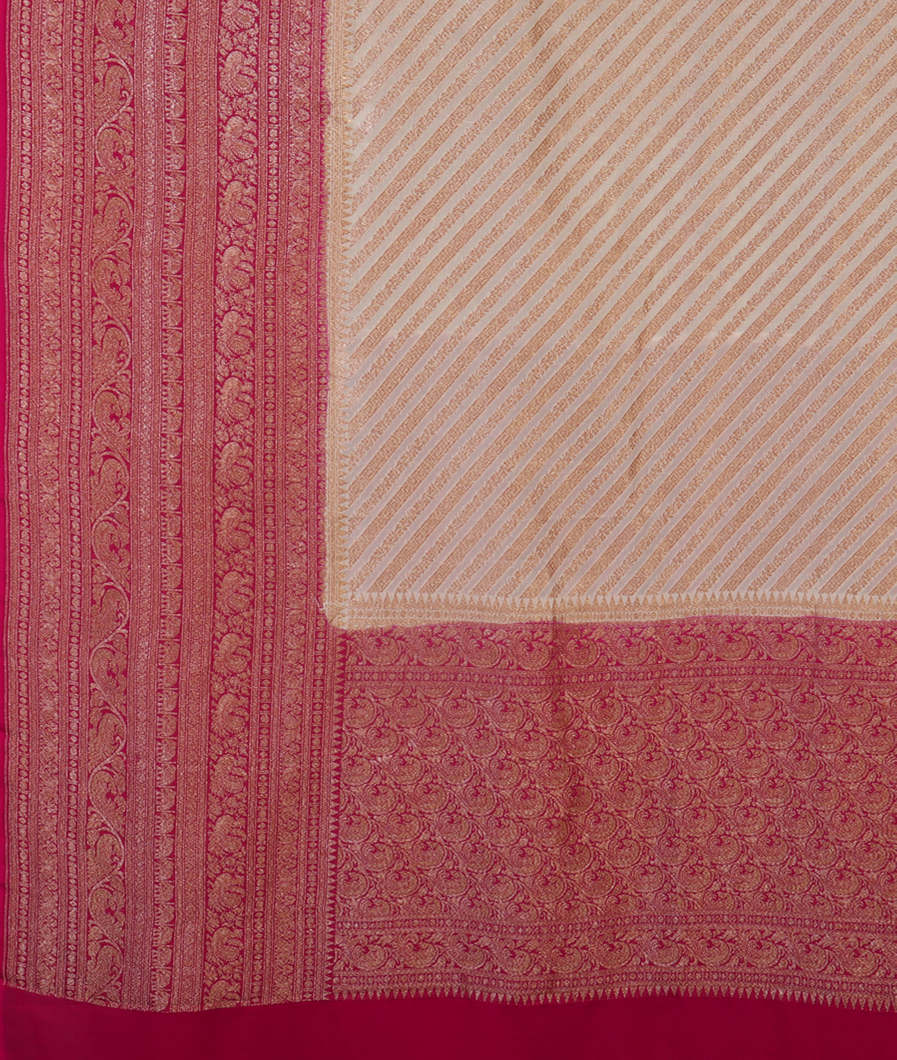 Off - White Banaras Georgette Silk Saree T4492344