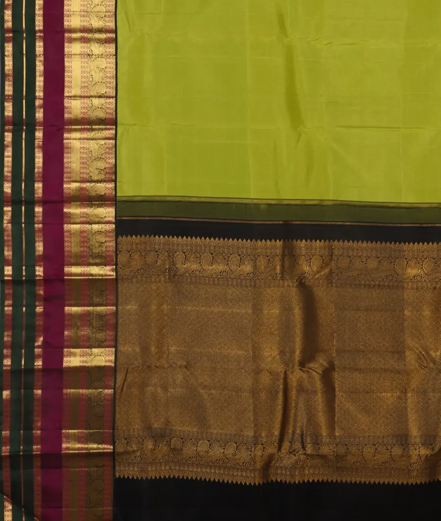 Green Handwoven Kanjivaram Silk Saree T4274544