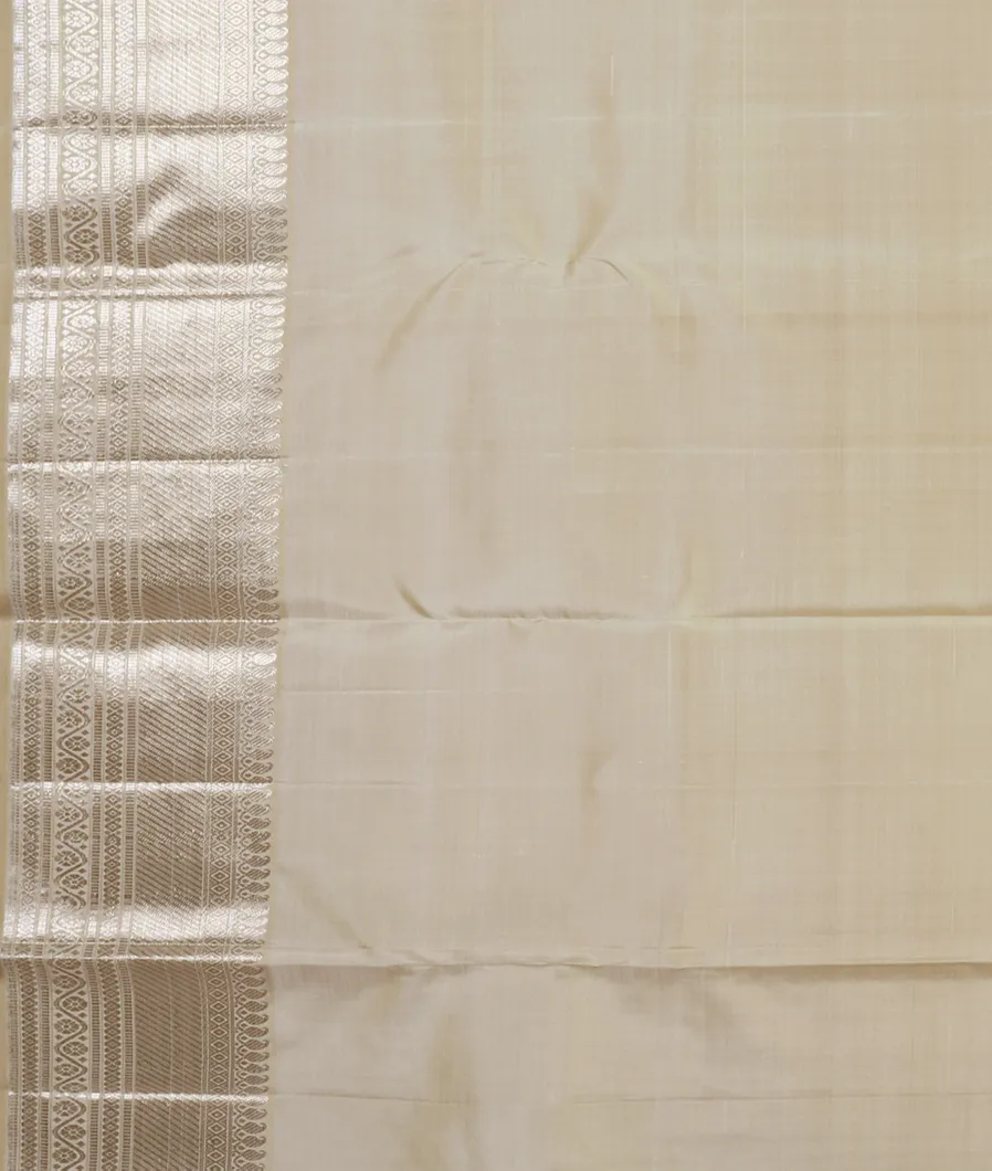 Cream Handwoven Kanjivaram Silk Saree T4524863