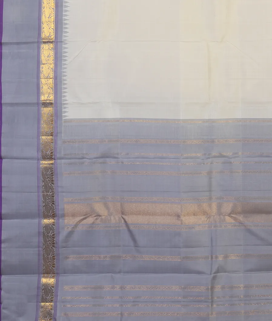 White Handwoven Kanjivaram Silk Saree T4486664