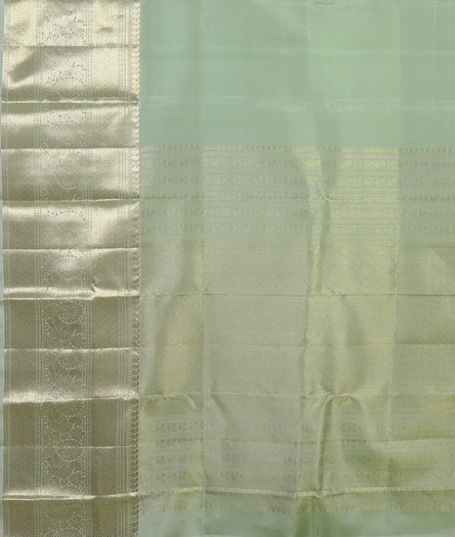 Green Handwoven Kanjivaram Silk Saree T4556874