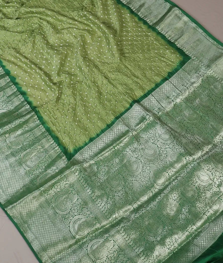 Green Bandhani Chaniya Silk Saree T4197152