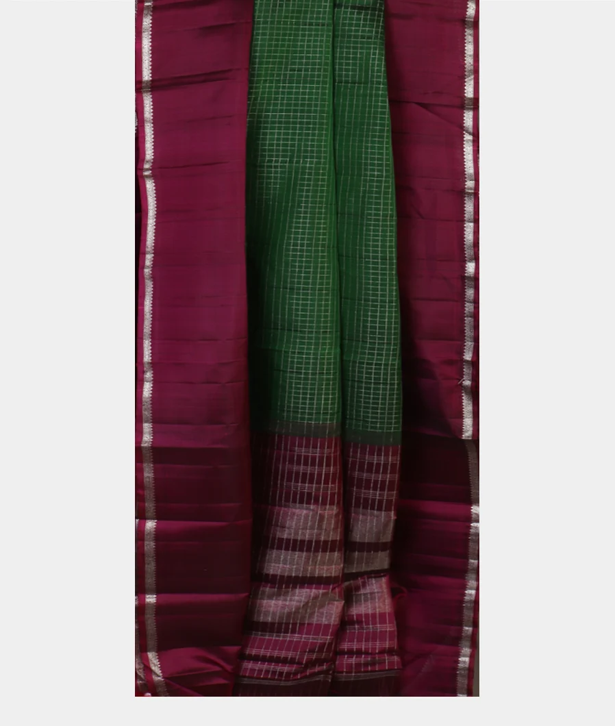 Green Handwoven Kanjivaram Silk Saree T4375982