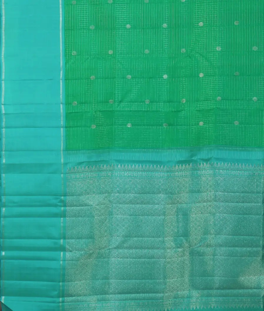 Green Handwoven Kanjivaram Silk Saree T4545894