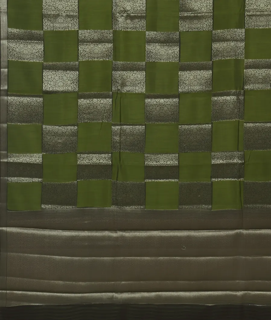 Green Chaniya Silk Saree T4558894