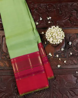 Green Handwoven Kanjivaram Silk Saree T4546501