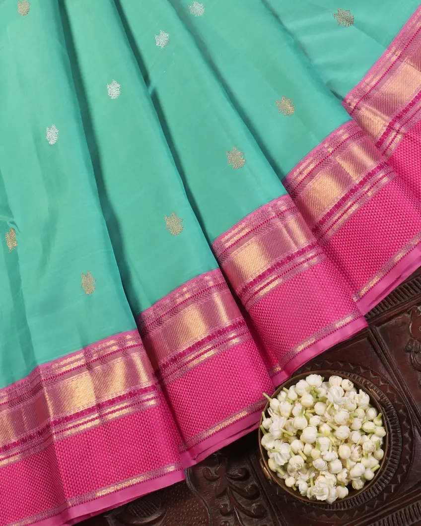 Light Blue Handwoven Kanjivaram Silk Saree T4481022