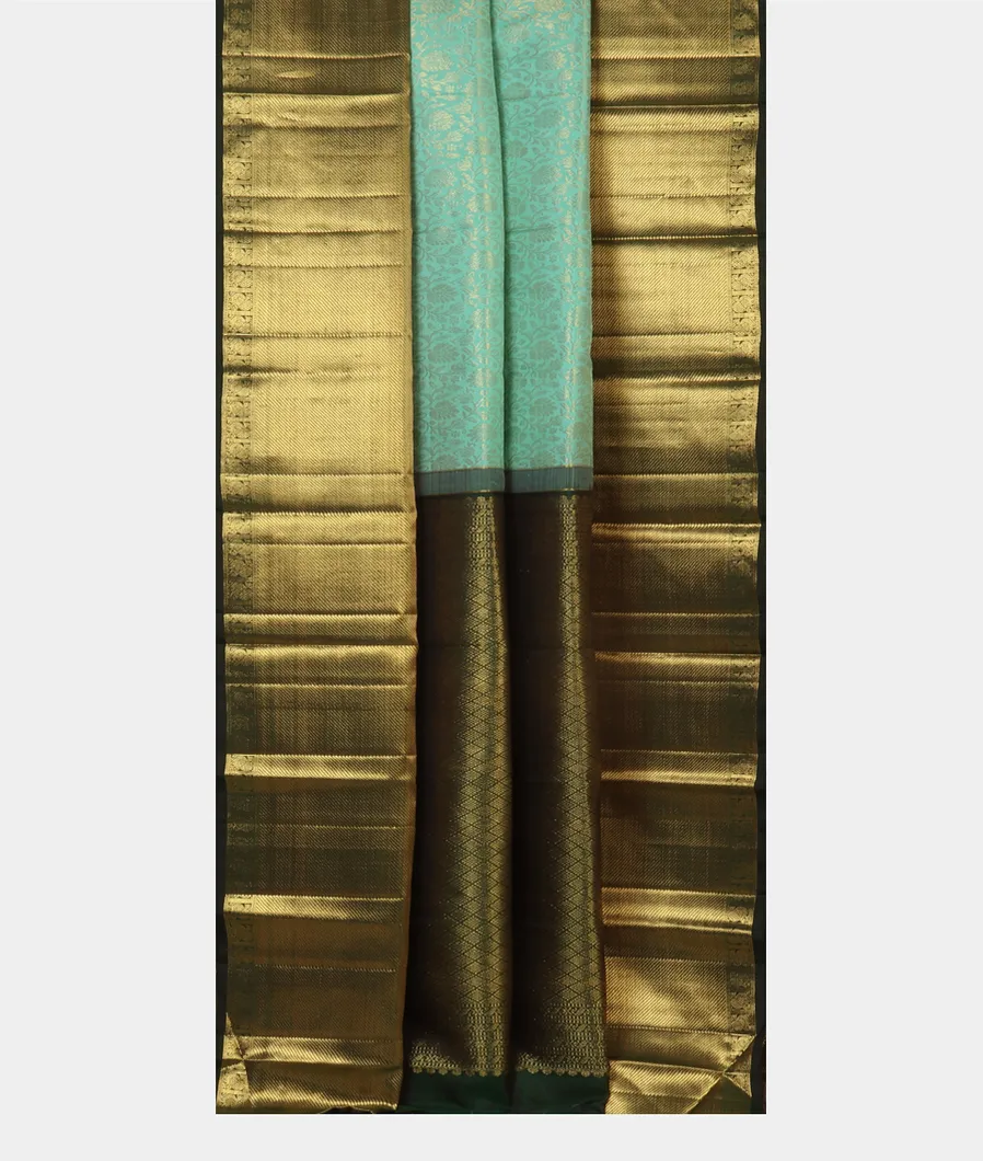 Green Handwoven Kanjivaram Silk Saree T3979232