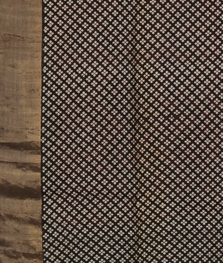 Red Printed Raw Silk Saree T4122983