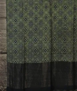 Green Printed Raw Silk Saree  T4523154
