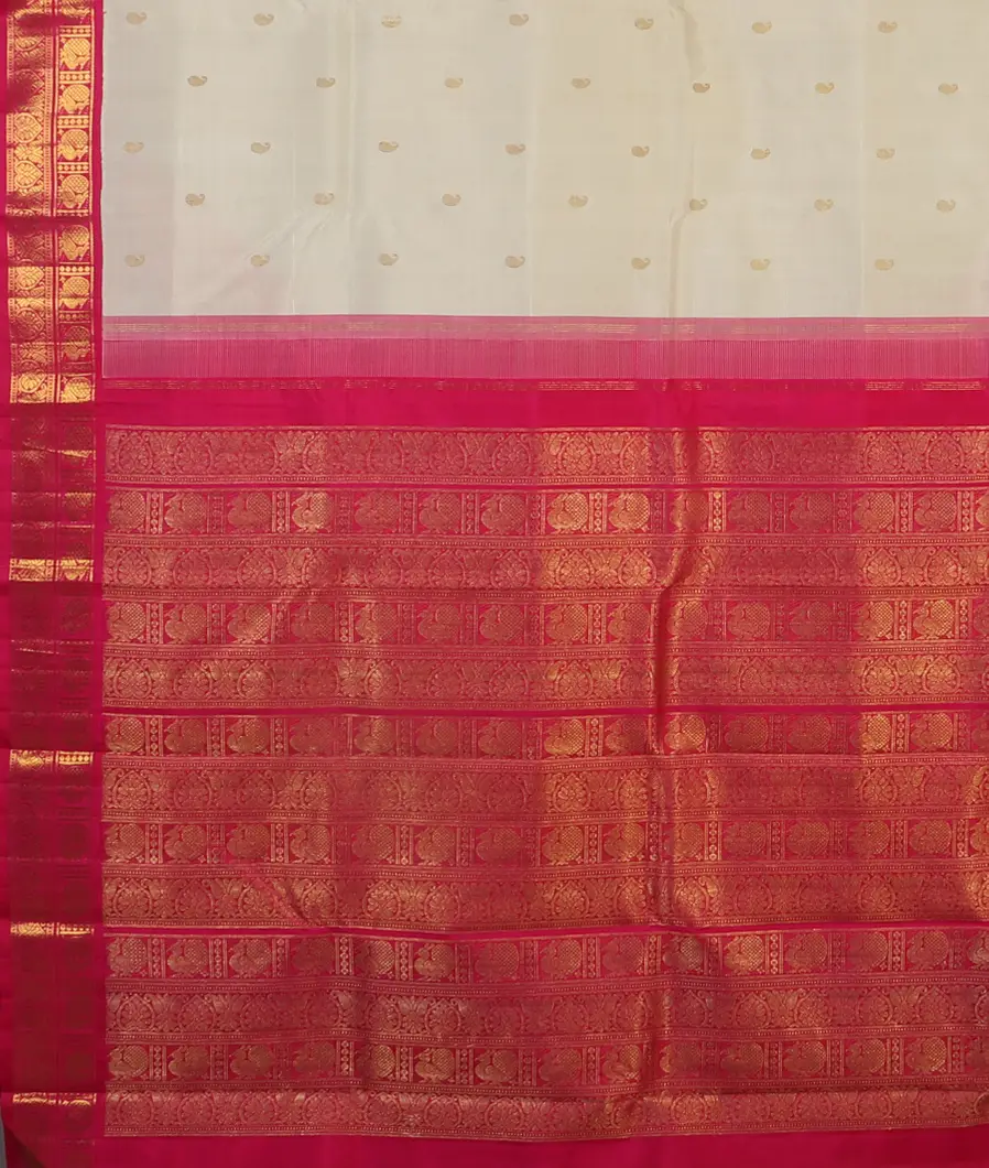 Off-White Handwoven Kanjivaram Silk Saree T4383354