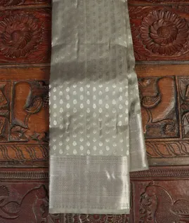 Grey Handwoven Kanjivaram Silk Saree T4491191