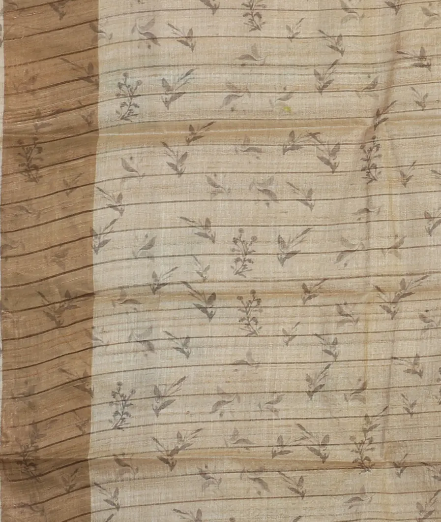 Beige Tussar Printed Saree T4621353