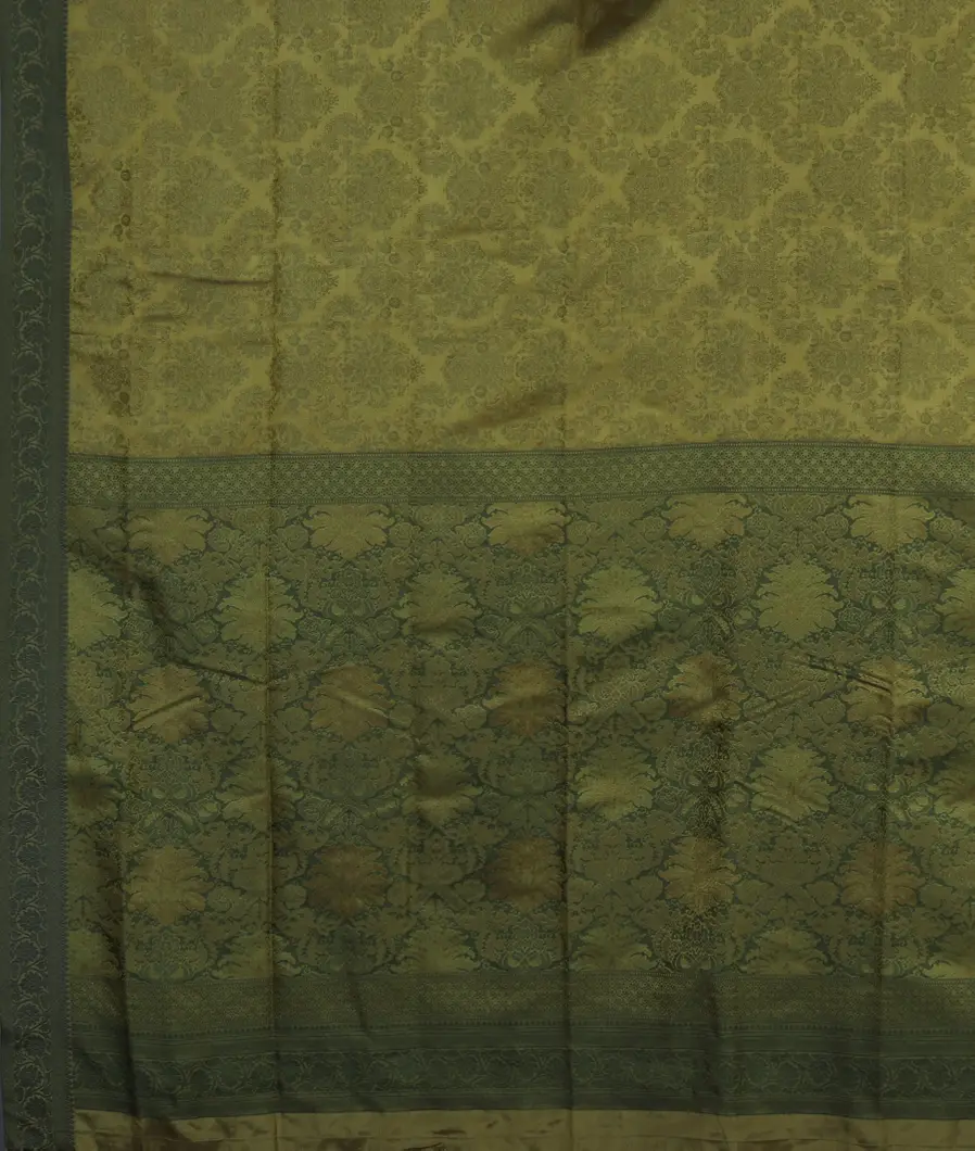 Green Soft Silk Saree T4618824