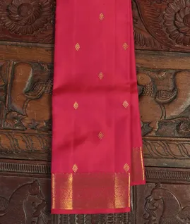 Magenta Handwoven Kanjivaram Silk Dupatta T4592851