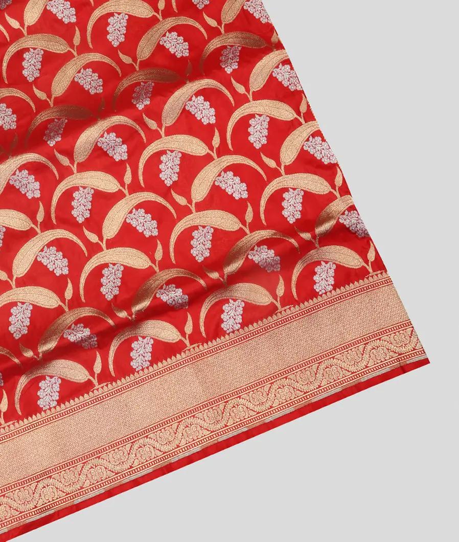 Red Banaras Silk Saree T454396-image