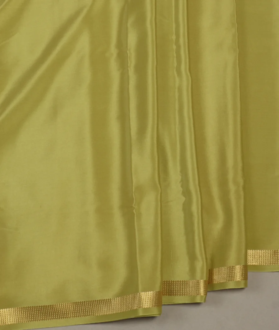 Green Mysore Crepe Silk Saree T4620055