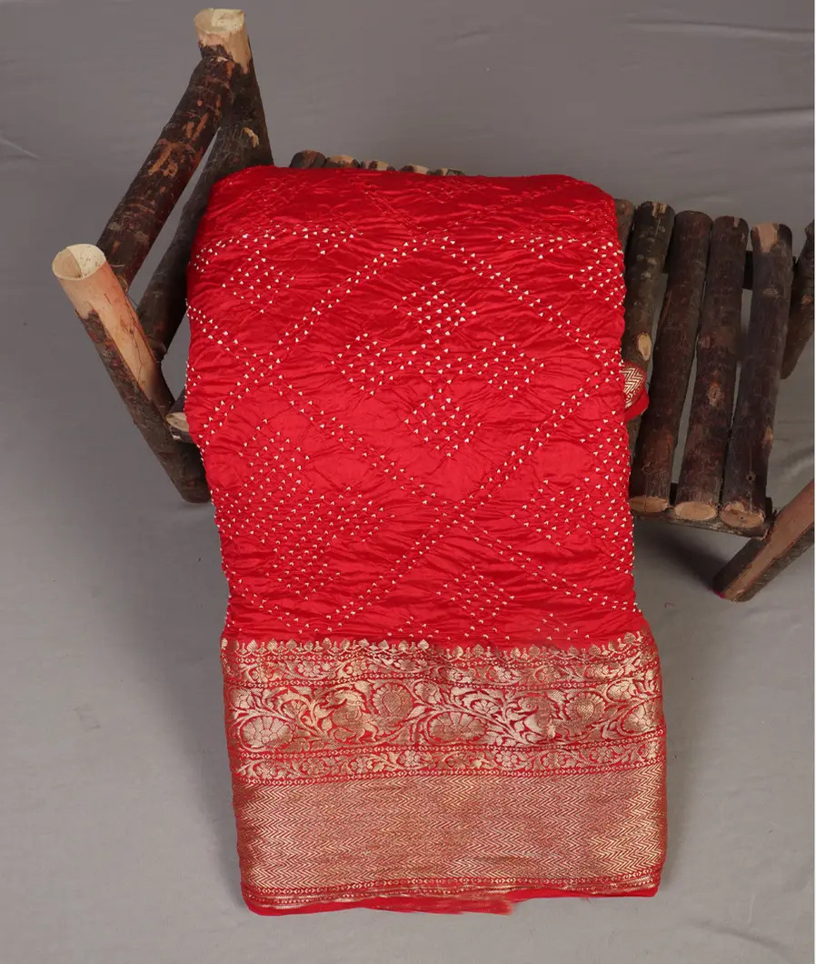 Red Bandhani Chaniya Silk Saree T465057-image