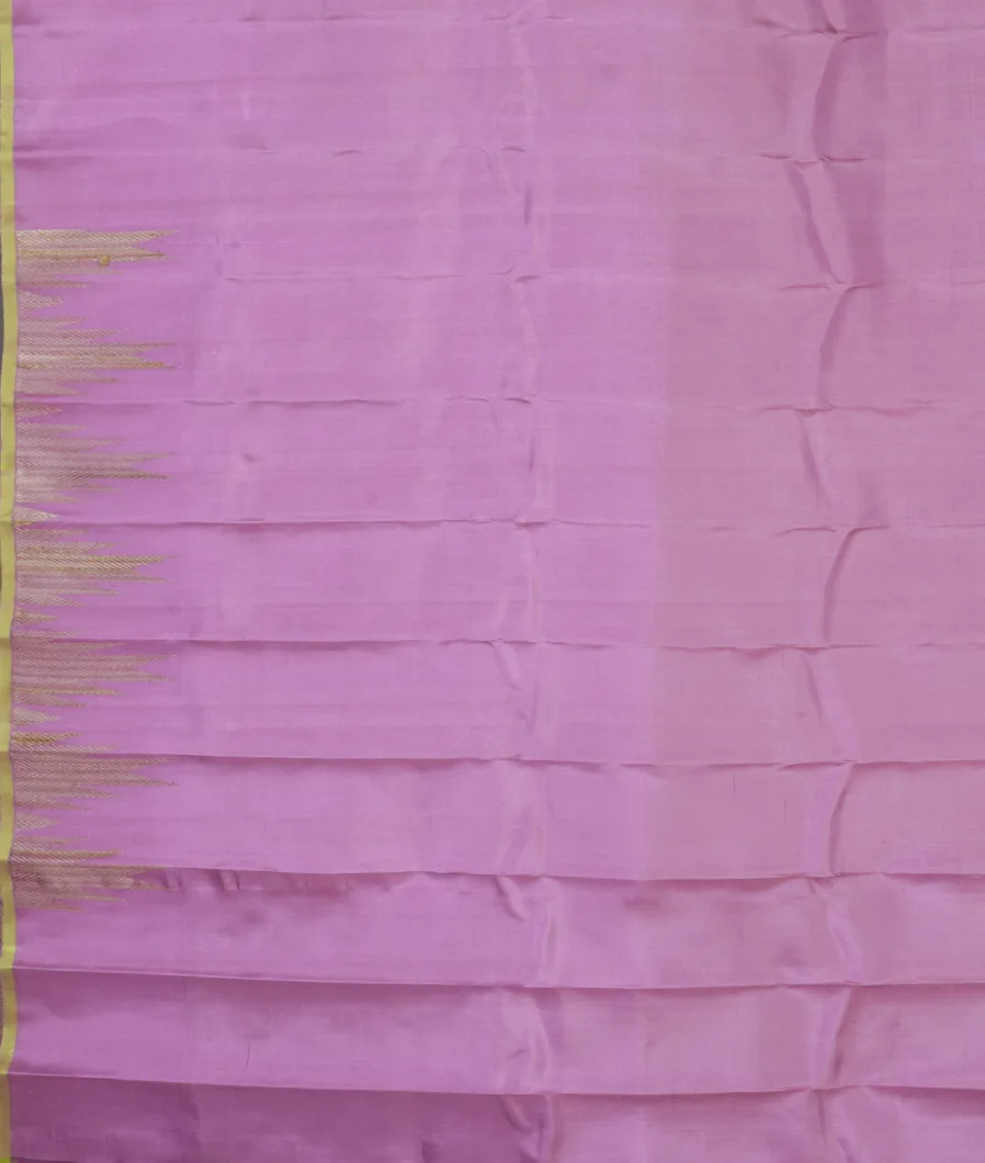 Lavender Gadwal Silk Saree T4644513
