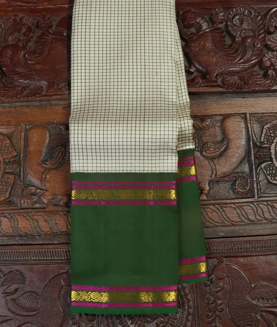 Off - White Handwoven Kanjivaram Silk Saree T418738-image