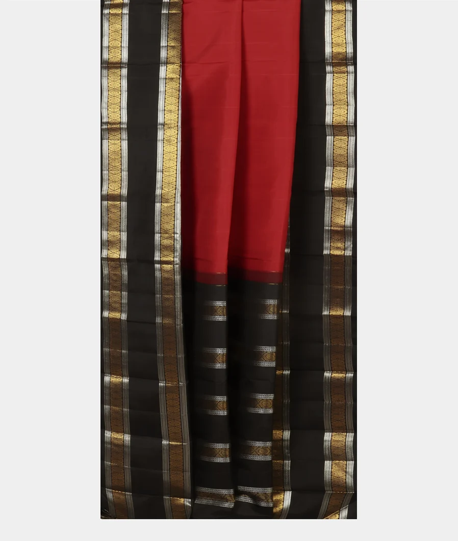 Red Handwoven Kanjivaram Silk Saree T4391182