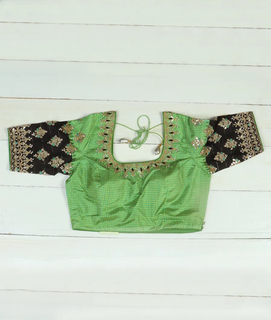 Green And Yellow Handwoven Kanjivaram Silk Blouse T428141-image