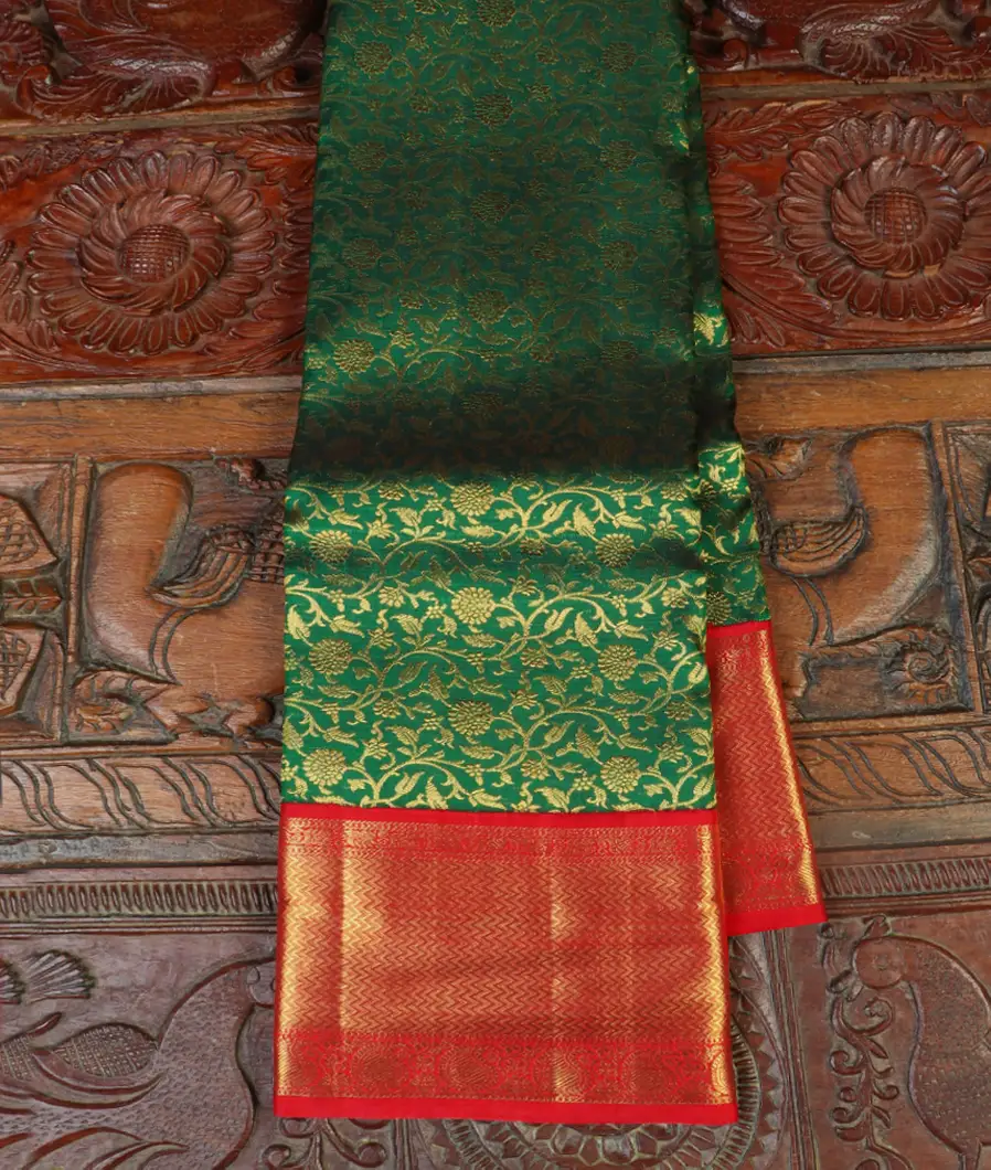 Bottle Green Handwoven Kanjivaram Silk Saree T420865-image